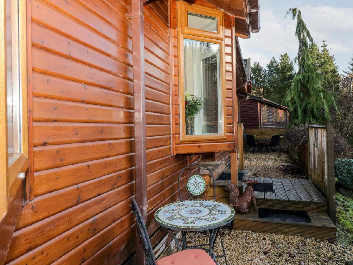 The Wee Lodge Glendevon Exterior photo